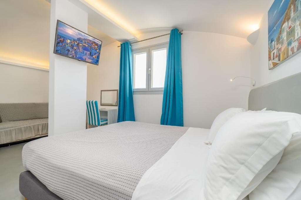 Central Fira Suites - 18