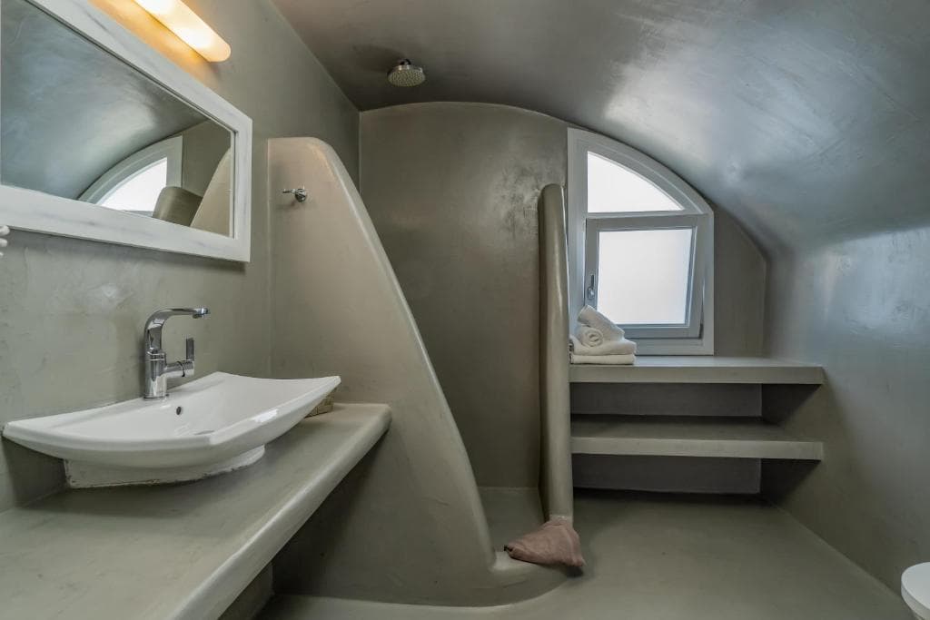 Central Fira Suites - 20