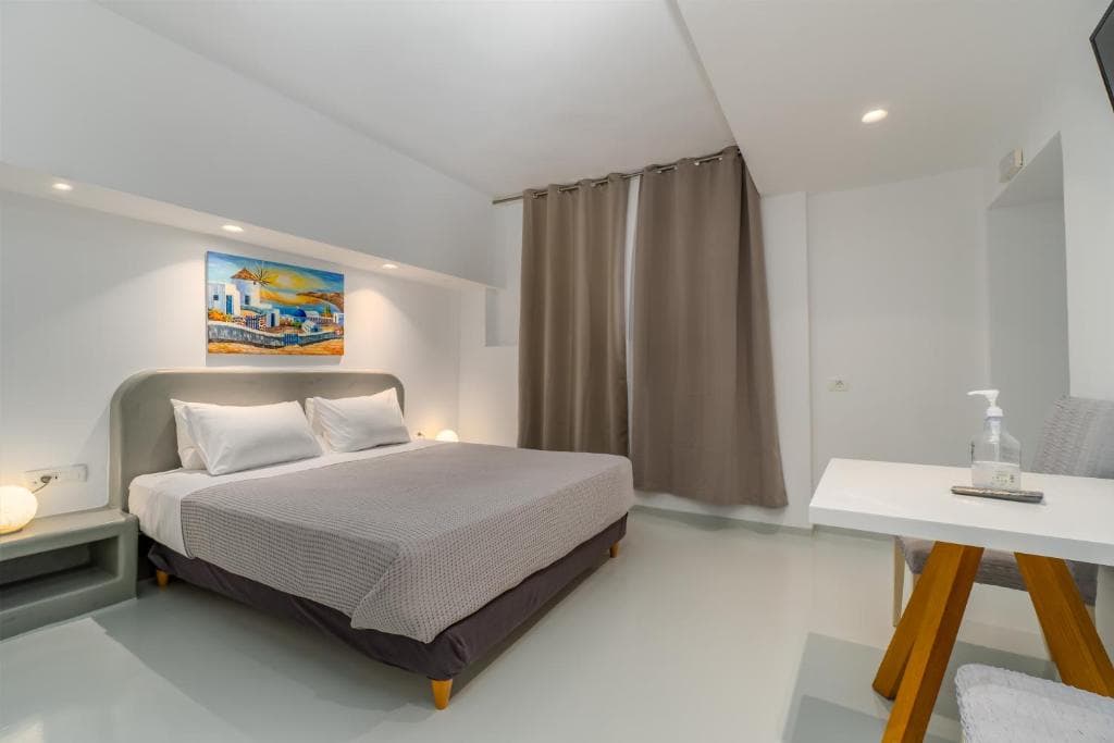 Central Fira Suites - 25