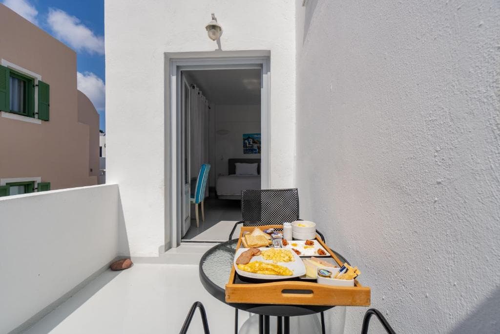 Central Fira Suites - 29
