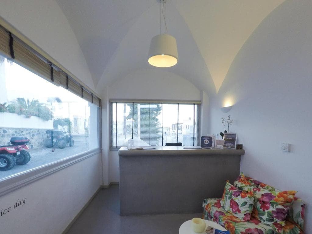 Central Fira Suites - 33