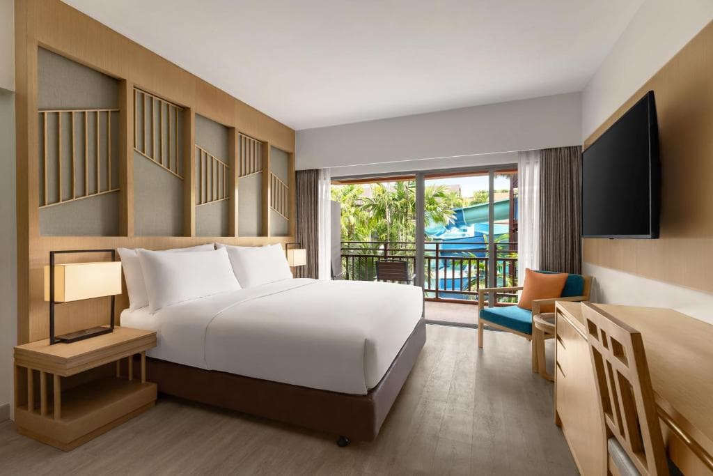 Courtyard by Marriott Phuket Resort, Patong Beach - 7