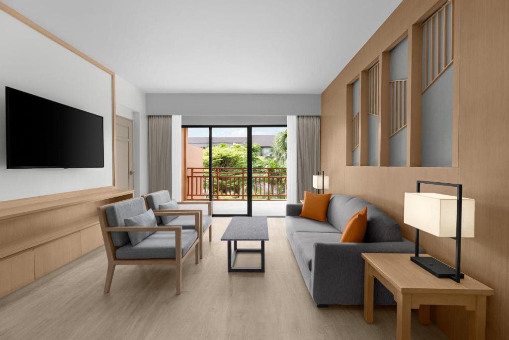 Courtyard by Marriott Phuket Resort, Patong Beach - 24