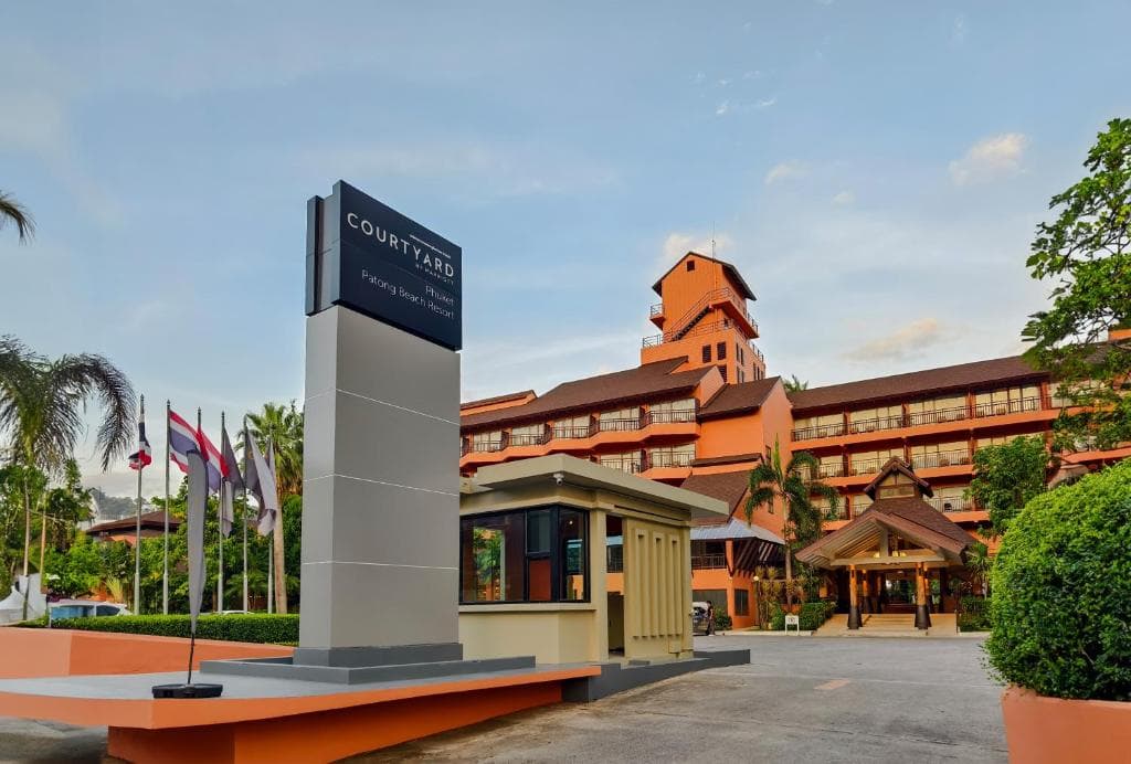 Courtyard by Marriott Phuket Resort, Patong Beach - 35