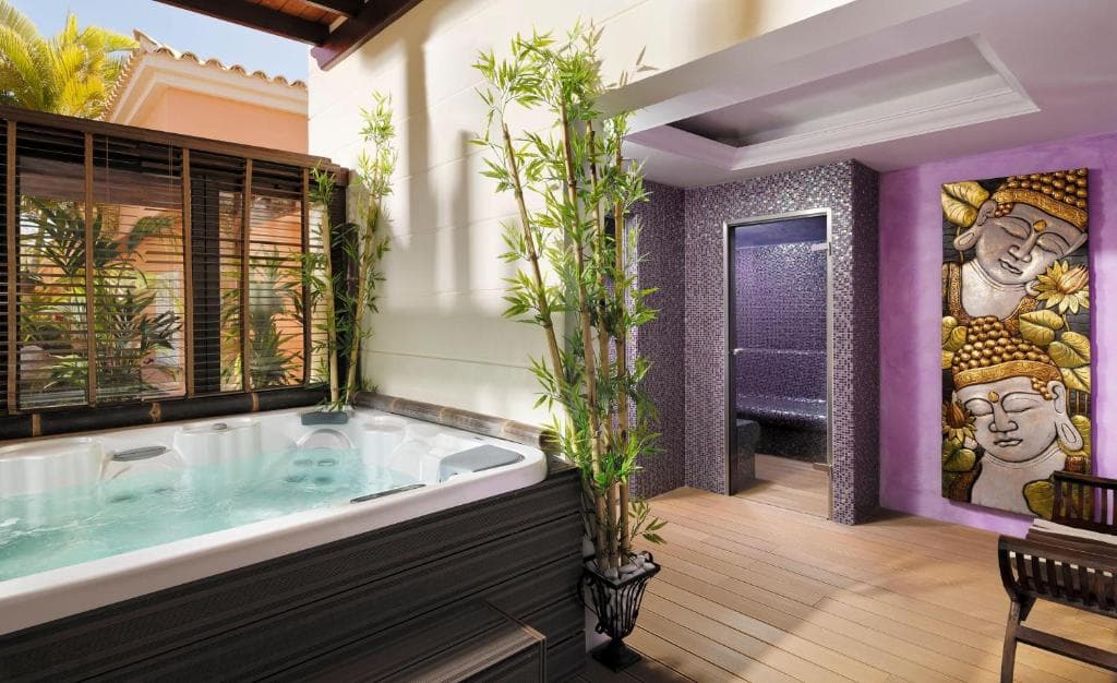 Green Garden Resort & Suites - 9