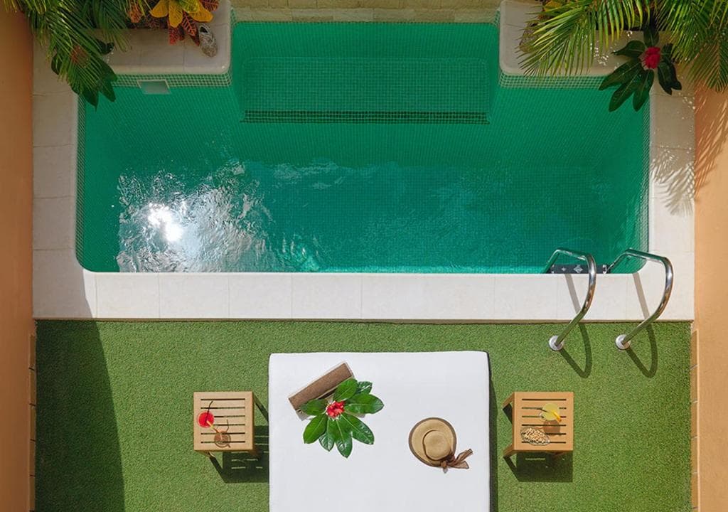 Green Garden Resort & Suites - 13