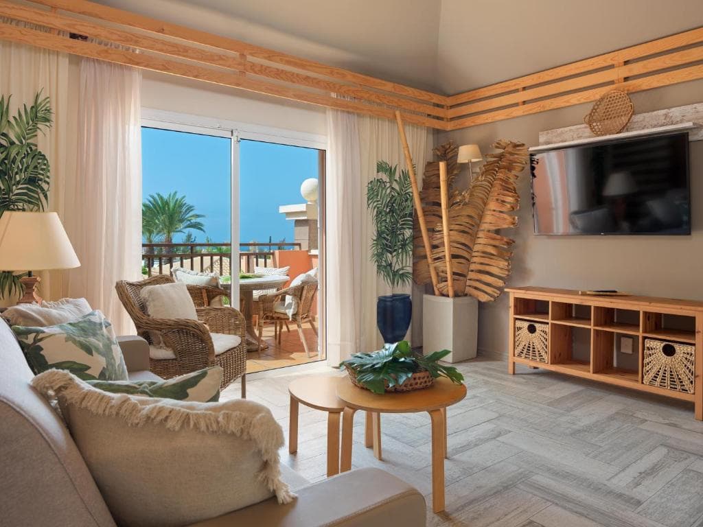 Green Garden Resort & Suites - 39