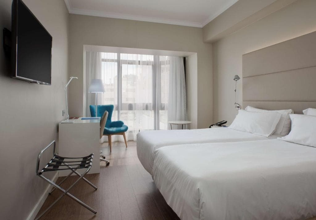 NH Las Palmas Playa las Canteras - 17