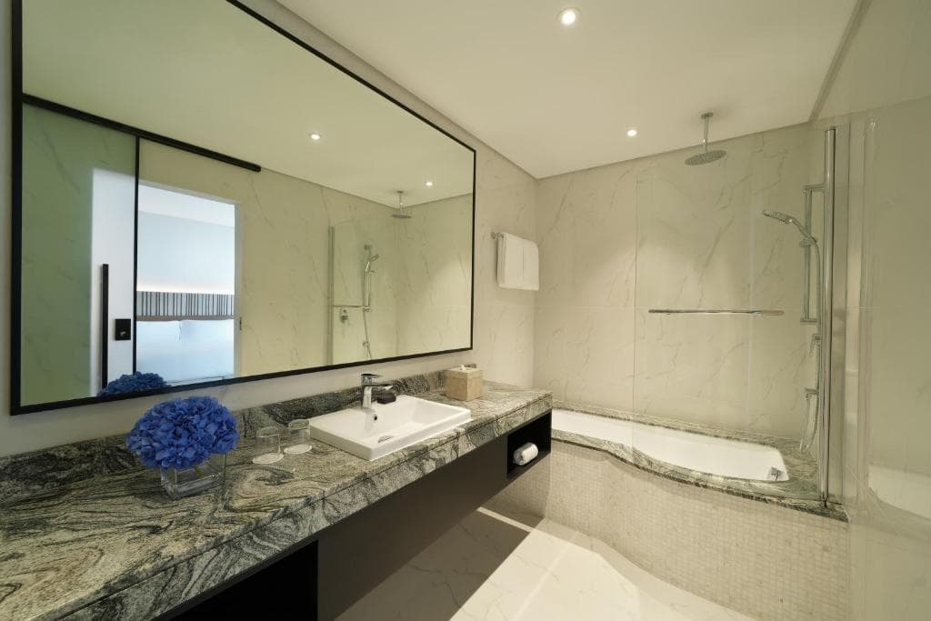 Arabian Park Dubai, an Edge by Rotana Hotel - 20