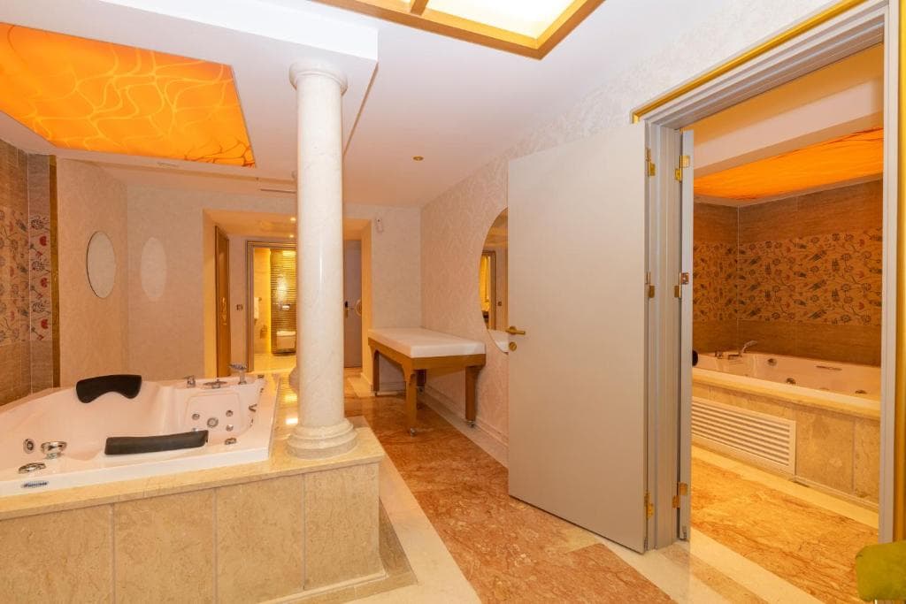 Wyndham Istanbul Old City - 44
