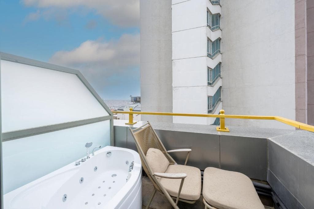 Ramada By Wyndham Istanbul Pera Taksim - 16