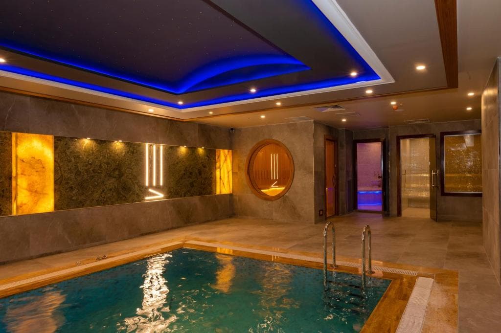 Ramada By Wyndham Istanbul Pera Taksim - 42