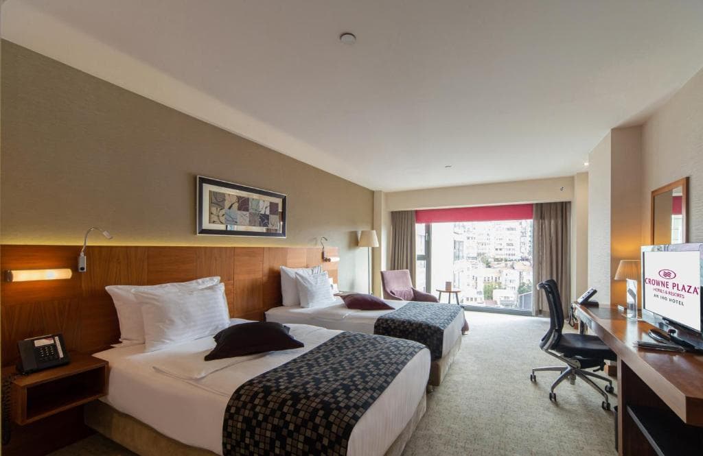 Crowne Plaza Istanbul Harbiye by IHG - 7