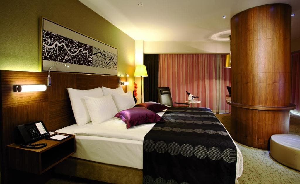 Crowne Plaza Istanbul Harbiye by IHG - 13