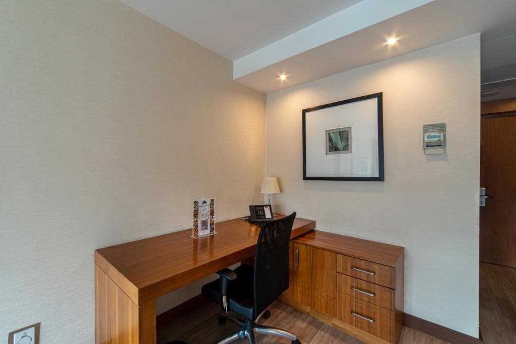 Crowne Plaza Istanbul Harbiye by IHG - 38