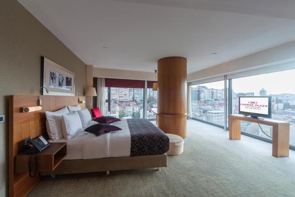 Crowne Plaza Istanbul Harbiye by IHG - 39