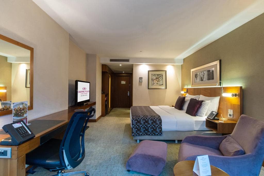 Crowne Plaza Istanbul Harbiye by IHG - 42