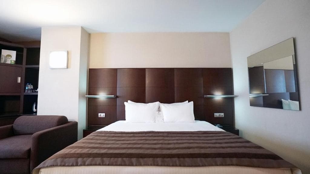 Point Hotel Taksim - 43