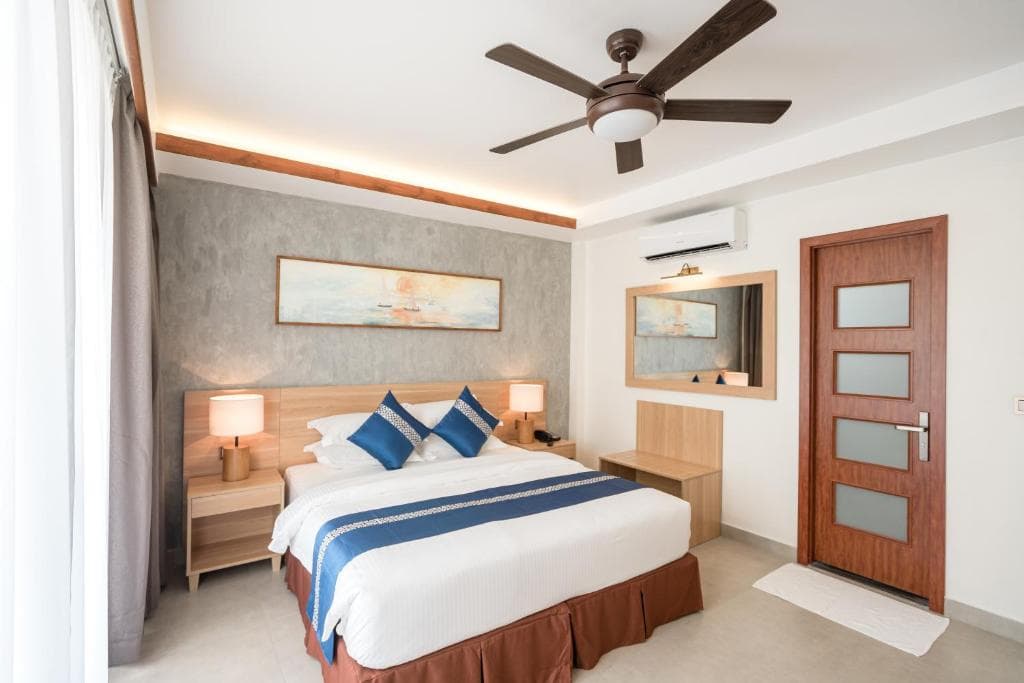 Ayala Ocean View Hotel - 45