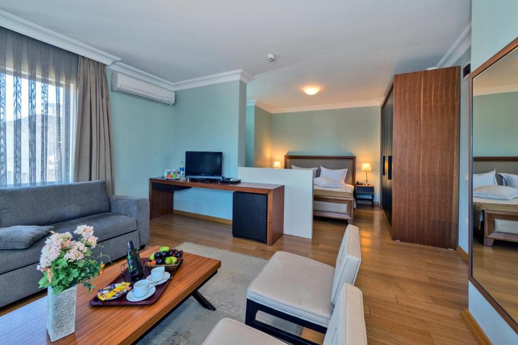 Agora Life Hotel - 6