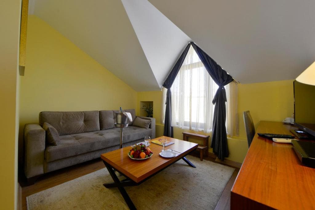 Agora Life Hotel - 18