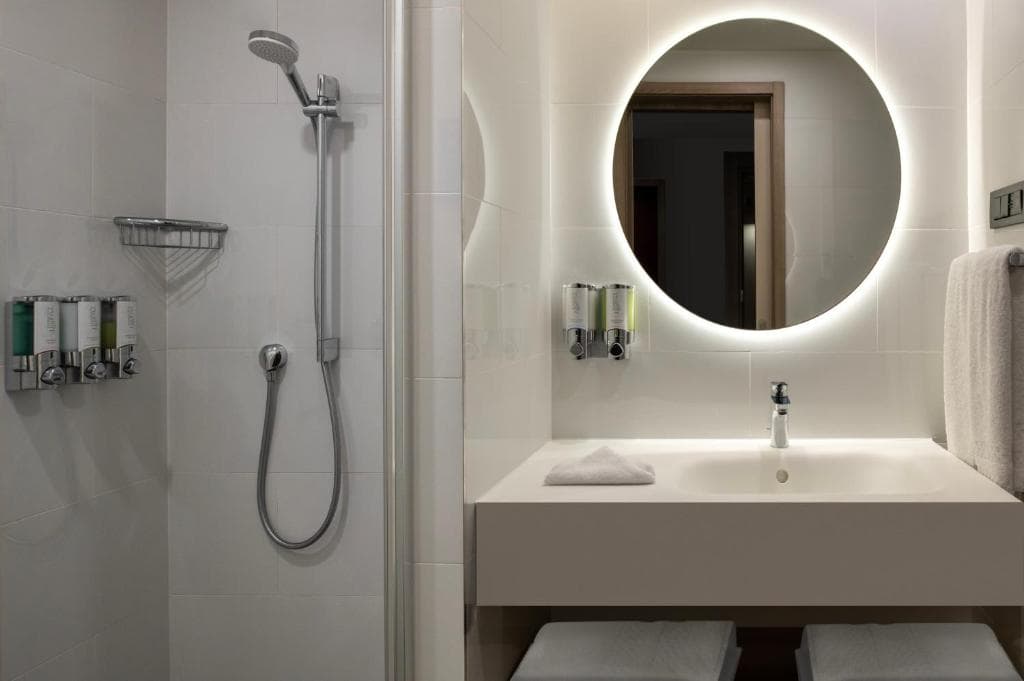 Hampton by Hilton Istanbul Merter - 8