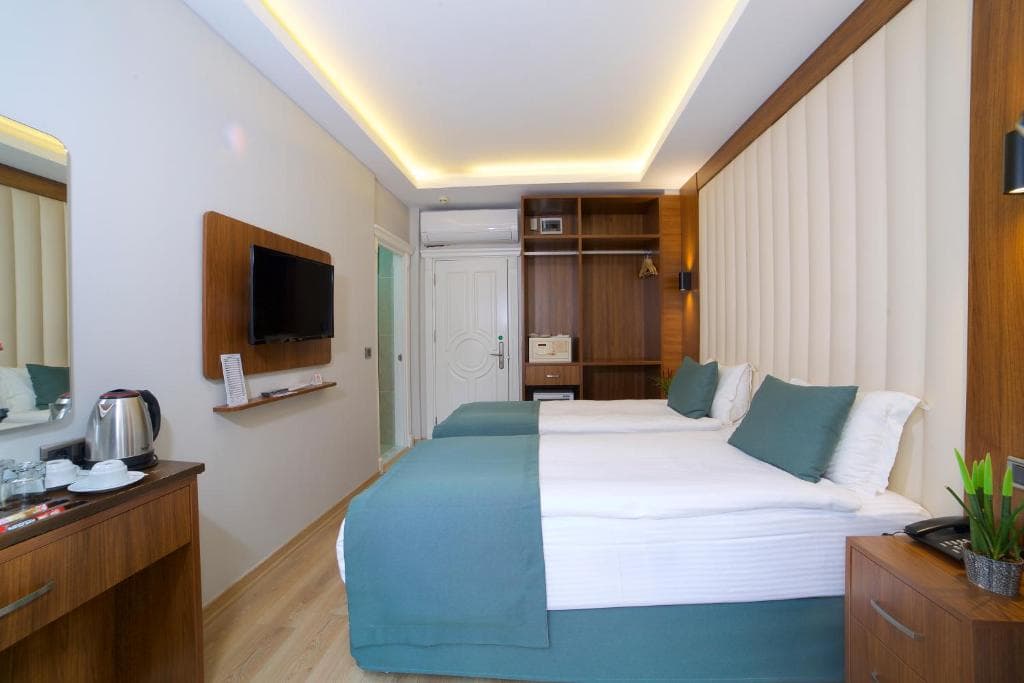 Hotel Black Tulip - 8