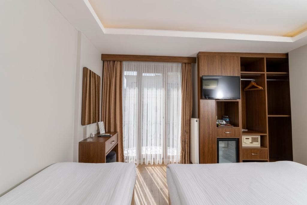 Hotel Black Tulip - 11