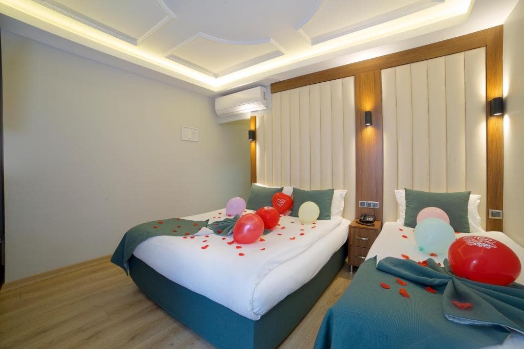 Hotel Black Tulip - 33