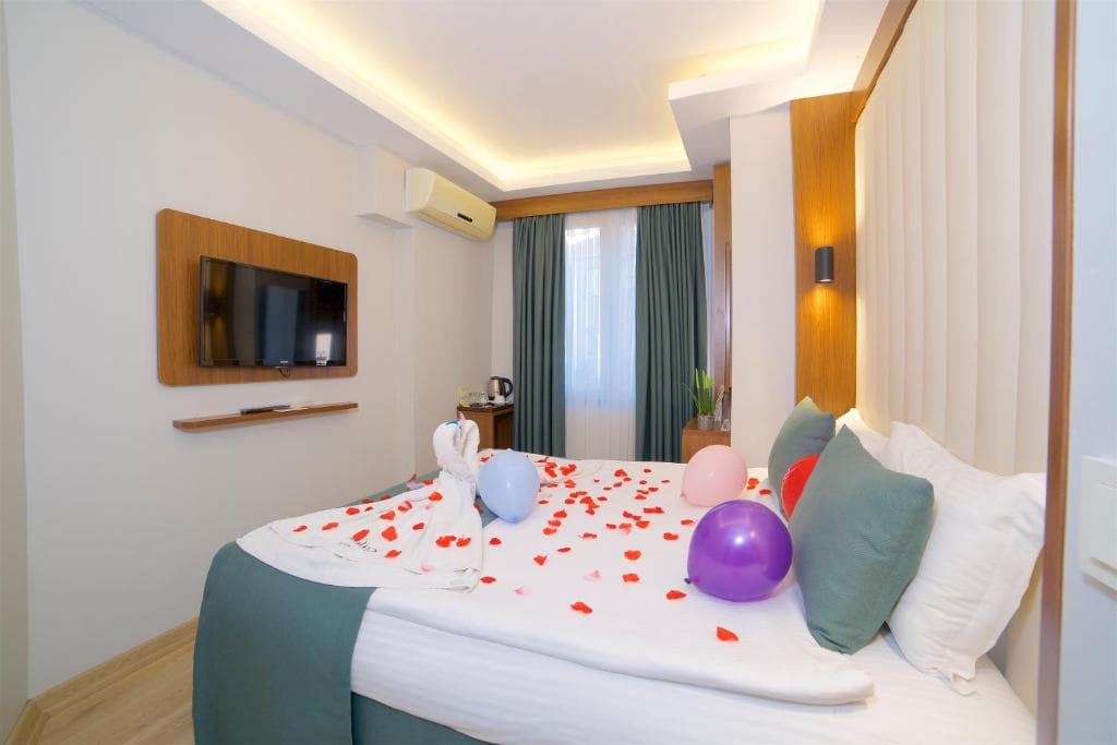 Hotel Black Tulip - 44