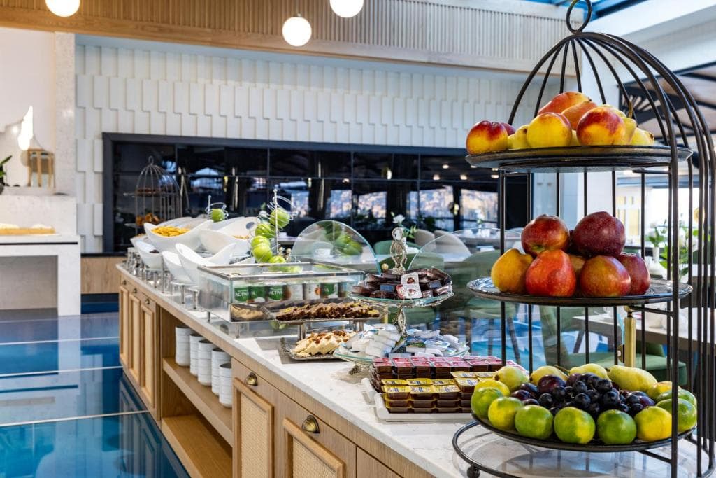 Clarion Golden Horn - 7