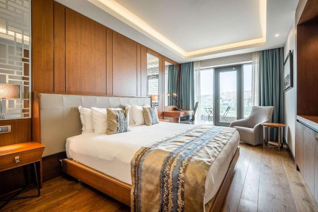 Clarion Golden Horn - 39
