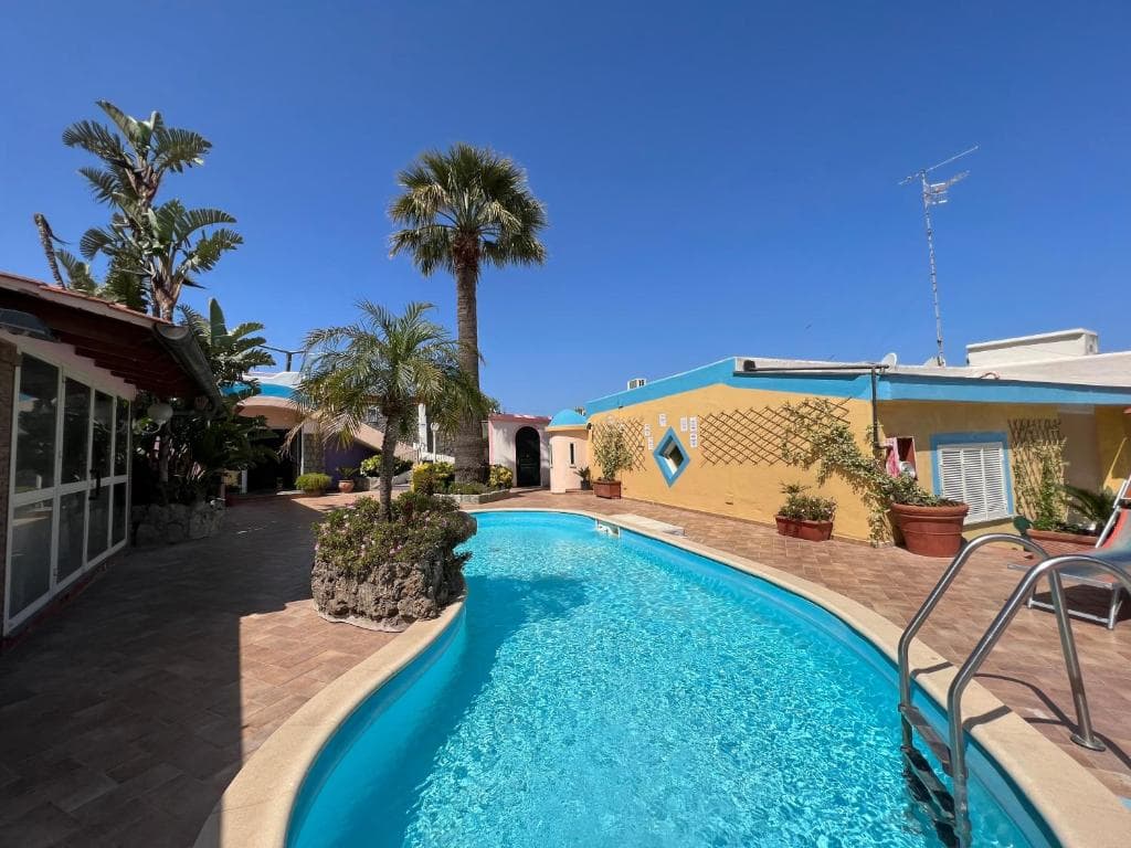 Hotel Carlo Magno - 1