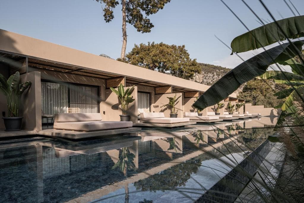 Balmy Beach Resort - 24