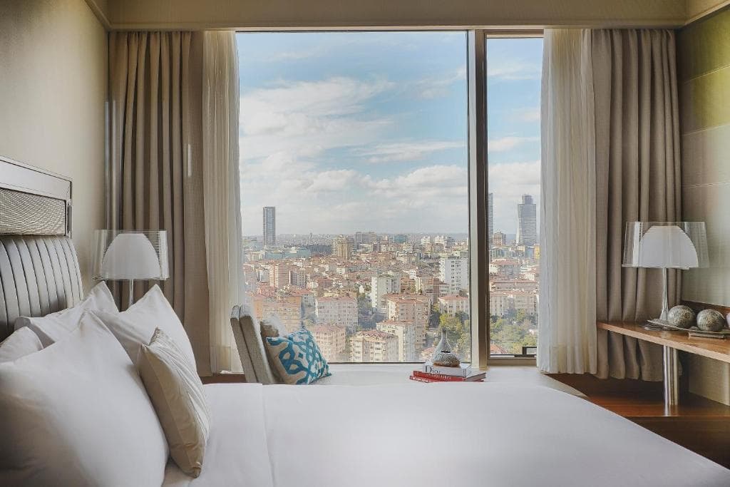 Renaissance Istanbul Polat Bosphorus Hotel - 2