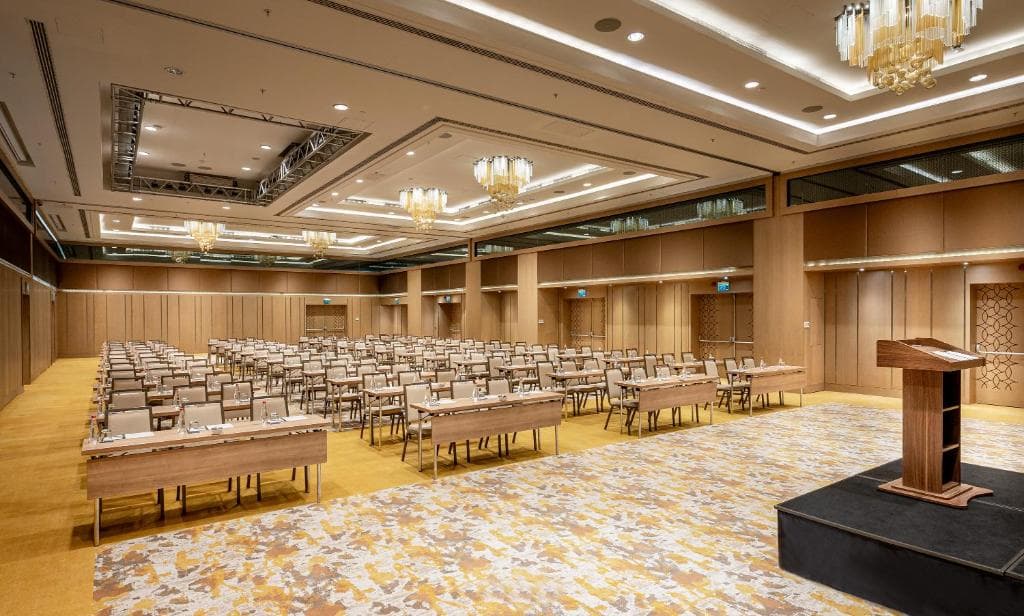 Renaissance Istanbul Polat Bosphorus Hotel - 14