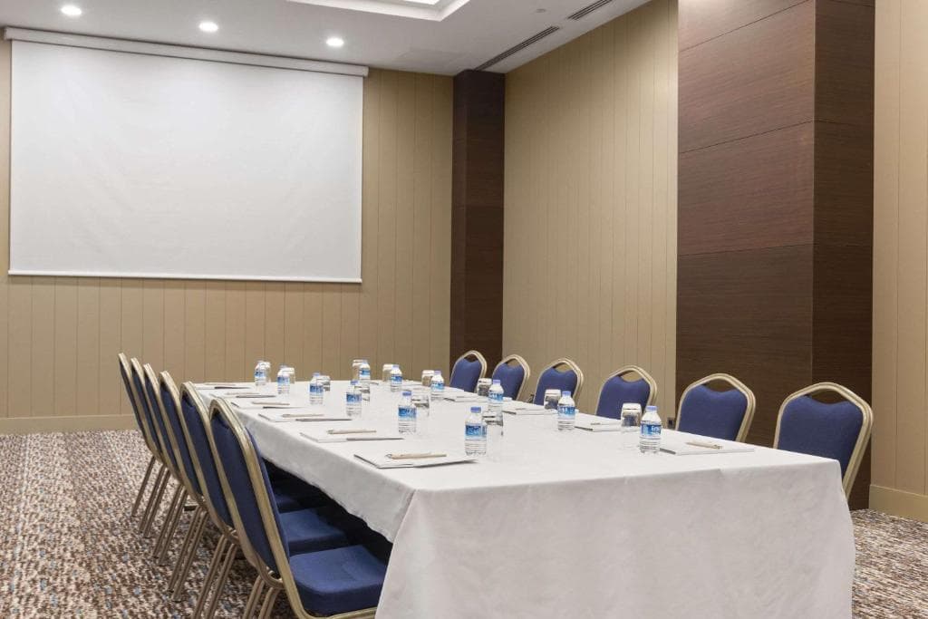 Ramada by Wyndham Istanbul Merter - 12