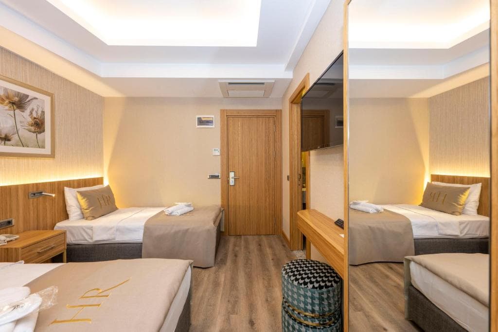 Ravi Hotel - 29