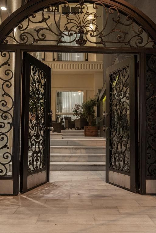 AKKA Hotels Suites - 11