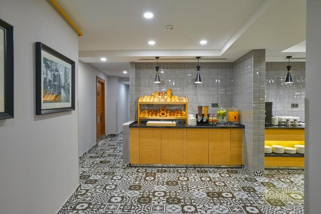 AKKA Hotels Suites - 21