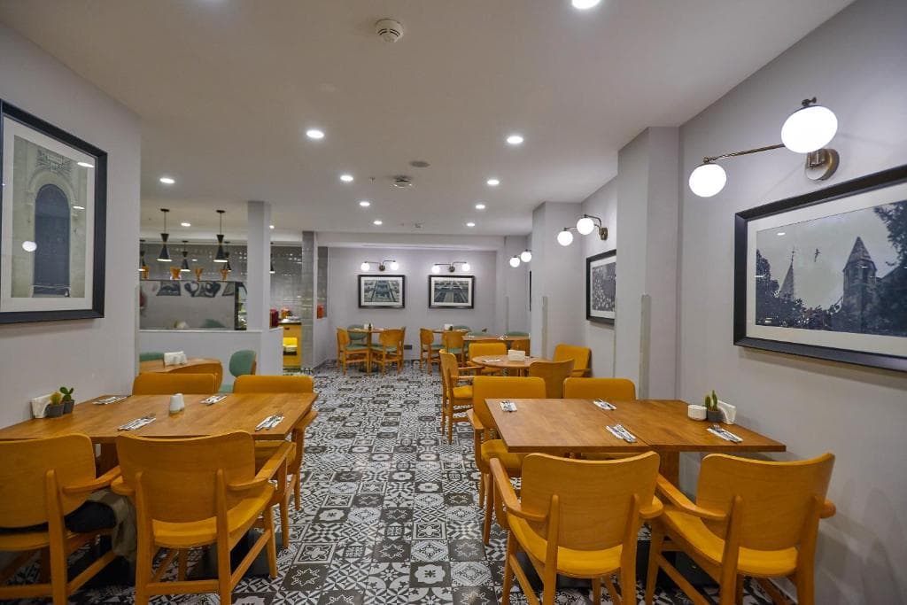 AKKA Hotels Suites - 22