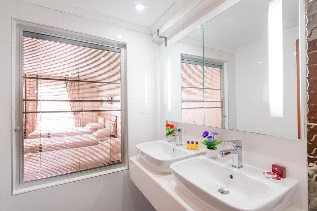 Prestige Hotel - 3