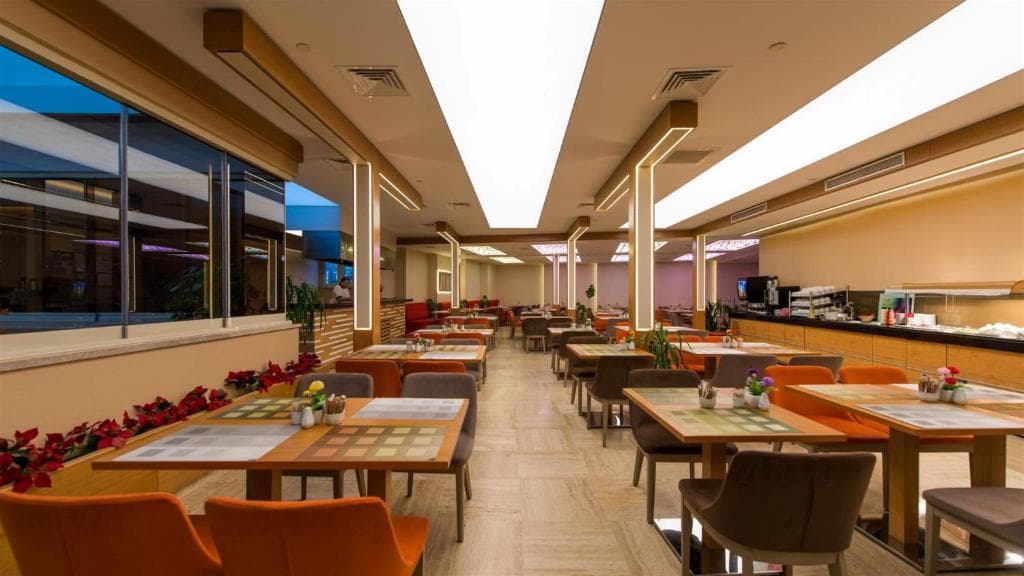 Prestige Hotel - 4