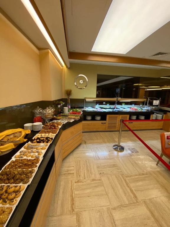 Prestige Hotel - 28