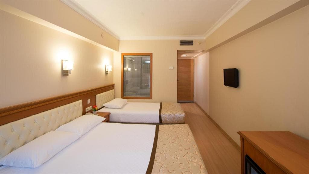 Prestige Hotel - 36