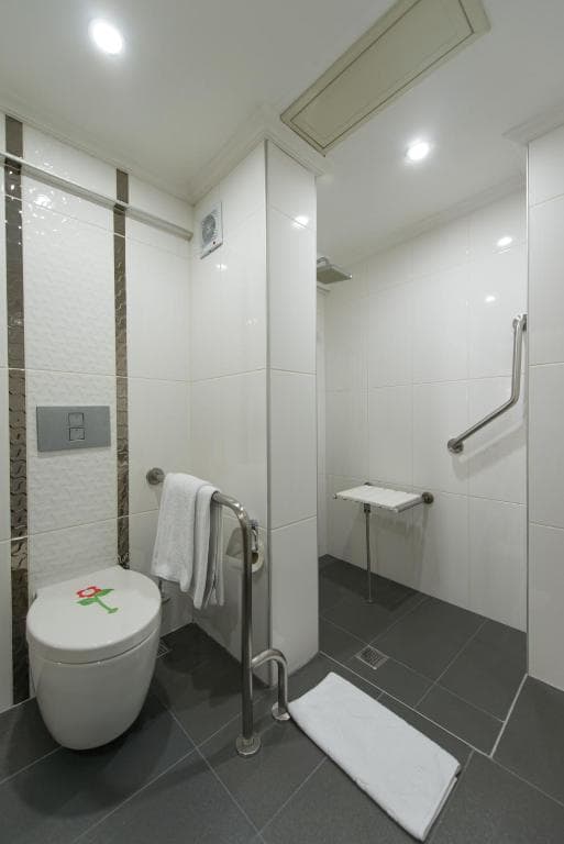 Prestige Hotel - 38