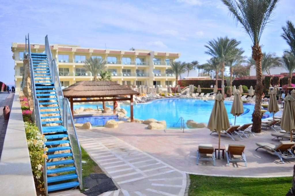 Xperience Sea Breeze Resort - 4