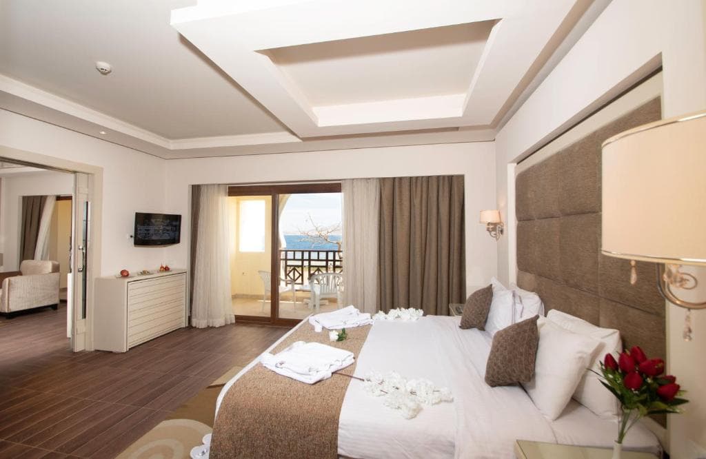 Charmillion Club Resort - 2