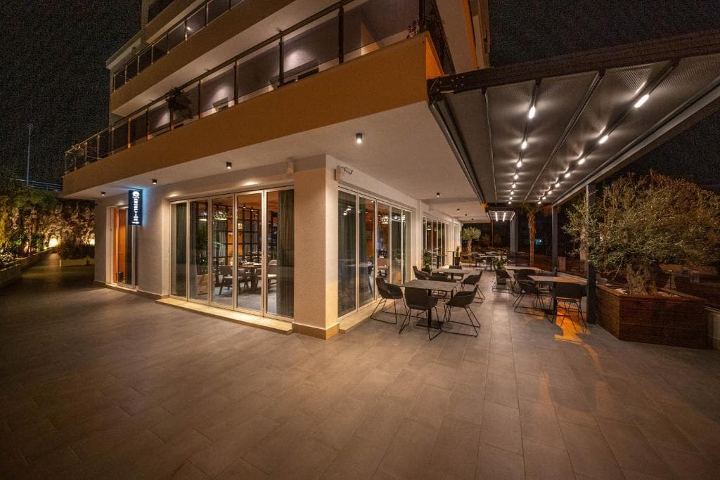 Azure Inn Hotel - 33