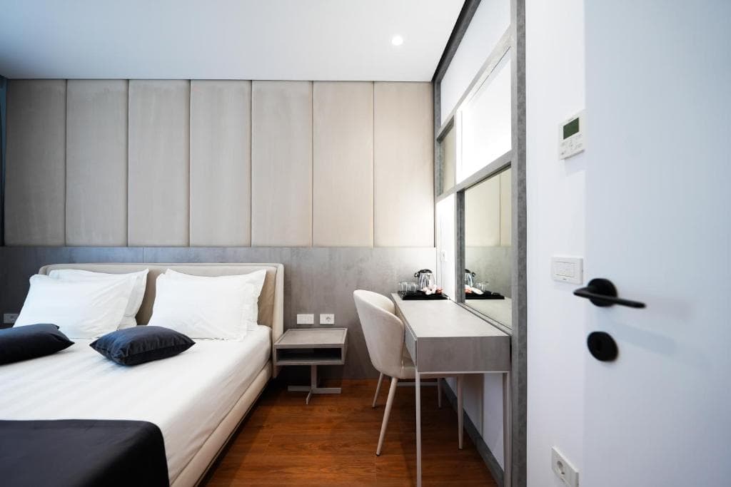 Naos Luxury Hotel - 13